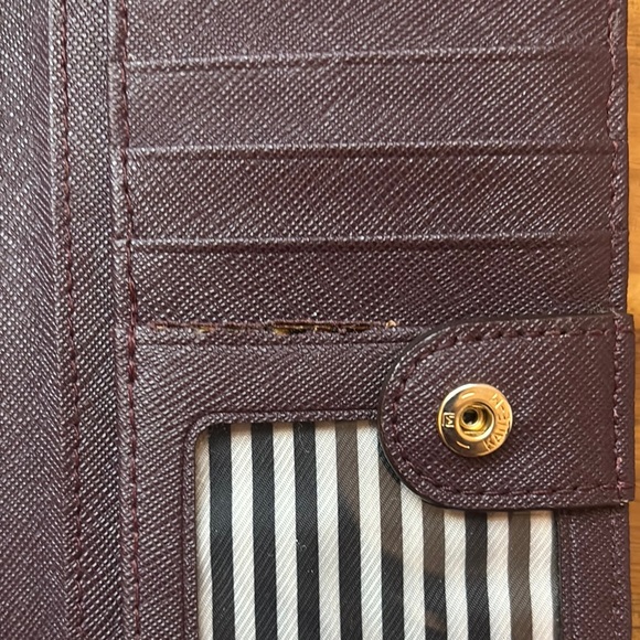 Kate Spade Wallet - Picture 2 of 11